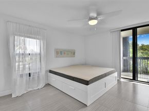 4201 N Ocean Dr 301, Hollywood FL 33019
