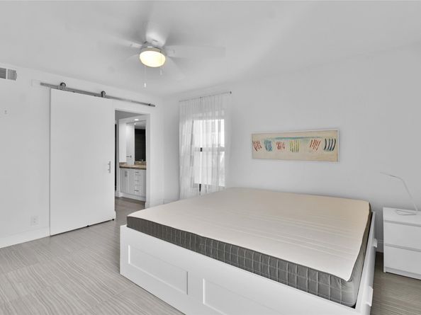4201 N Ocean Dr 301, Hollywood FL 33019