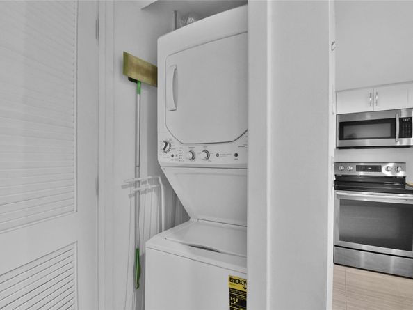 4201 N Ocean Dr 301, Hollywood FL 33019