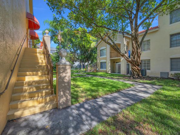 4241 San Marino Boulevard 207, West Palm Beach FL 33409