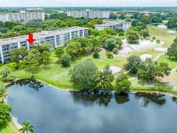 3503 Oaks Way 405, Pompano Beach FL 33069