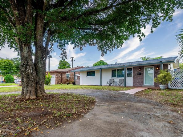 7160 Venetian St, Miramar FL 33023