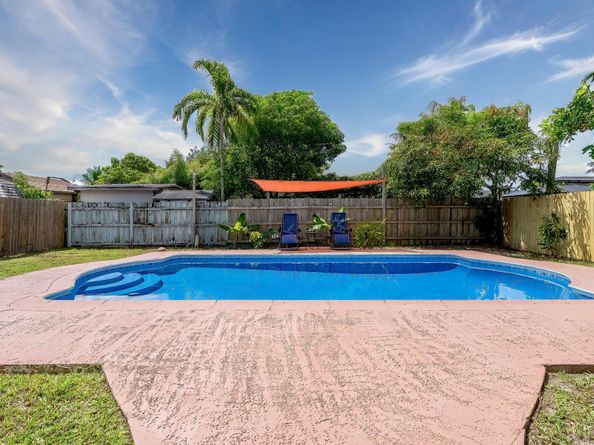 7160 Venetian St, Miramar FL 33023