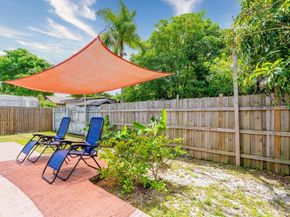 7160 Venetian St, Miramar FL 33023