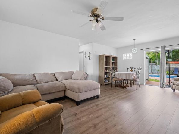 7160 Venetian St, Miramar FL 33023