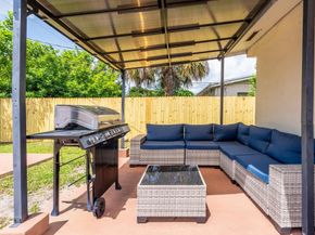 7160 Venetian St, Miramar FL 33023