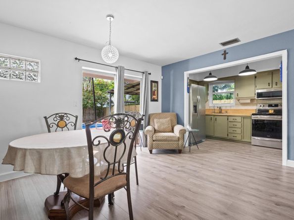 7160 Venetian St, Miramar FL 33023