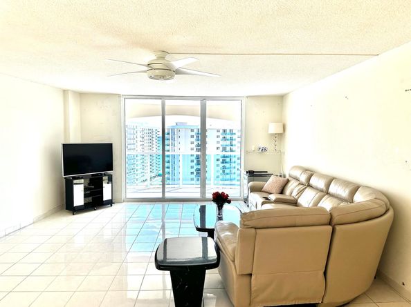 3800 S Ocean Drive 1516, Hollywood FL 33019
