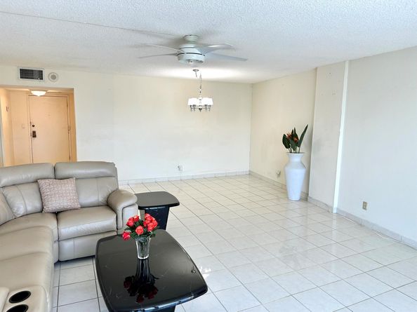 3800 S Ocean Drive 1516, Hollywood FL 33019