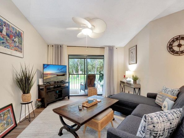15469 Lakes Of Delray Boulevard 202, Delray Beach FL 33484