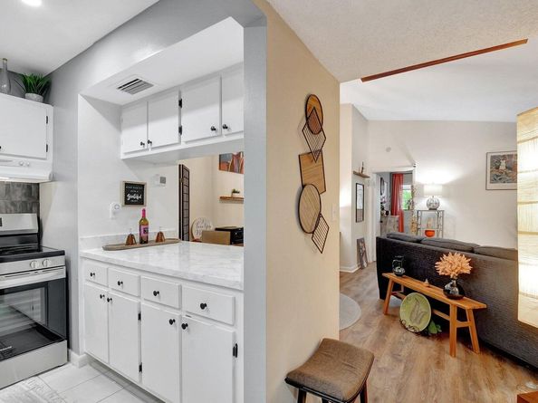 15469 Lakes Of Delray Boulevard 202, Delray Beach FL 33484
