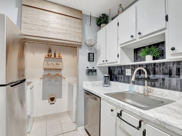 15469 Lakes Of Delray Boulevard 202, Delray Beach FL 33484