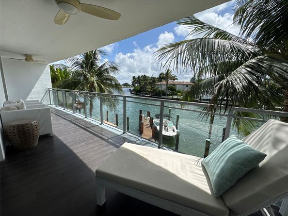 9400 W Bay Harbor Dr 202, Bay Harbor Islands FL 33154