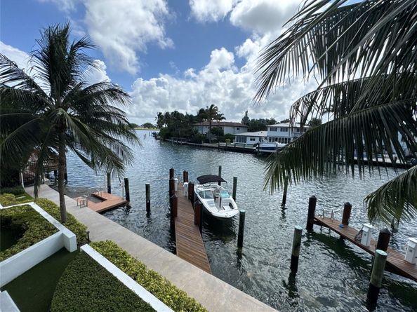 9400 W Bay Harbor Dr 202, Bay Harbor Islands FL 33154