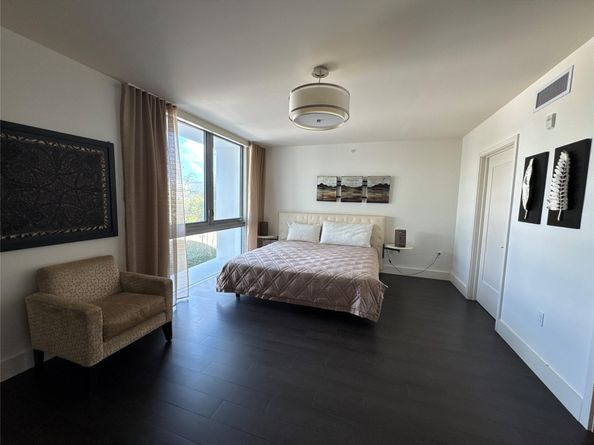 9400 W Bay Harbor Dr 202, Bay Harbor Islands FL 33154