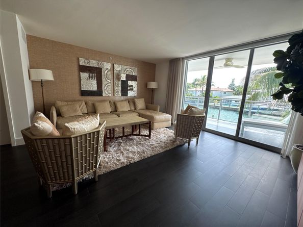 9400 W Bay Harbor Dr 202, Bay Harbor Islands FL 33154