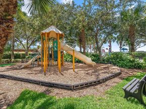 631 Moondancer Court, Palm Beach Gardens FL 33410