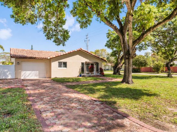 1255 SW 15th Avenue, Fort Lauderdale FL 33312