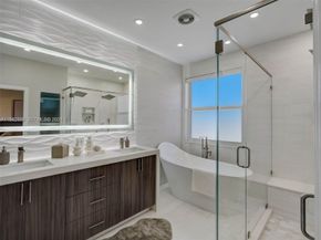 963 S Harbor View S, Hollywood FL 33019