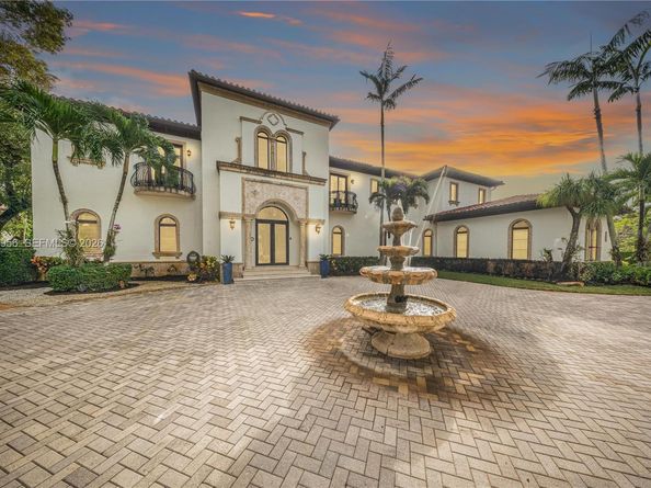 7538 SW 64th Street, Miami FL 33143