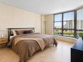 3600 Mystic Pointe Drive 1209, Aventura FL 33180
