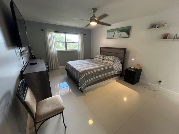 8818 W Mcnab Rd 303, Tamarac FL 33321