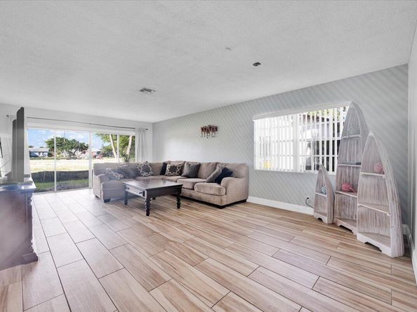 7329 Pine Park Drive N, Lake Worth FL 33467
