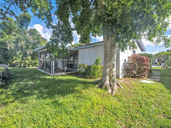 7329 Pine Park Drive N, Lake Worth FL 33467