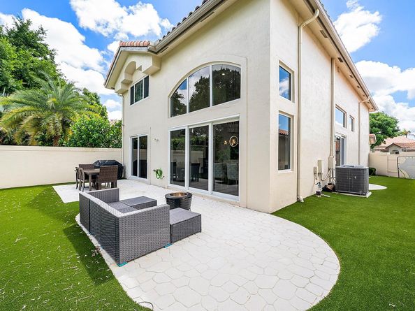 5338 NW 26th Circle S, Boca Raton FL 33496