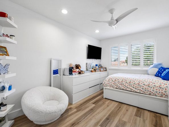 5338 NW 26th Circle S, Boca Raton FL 33496