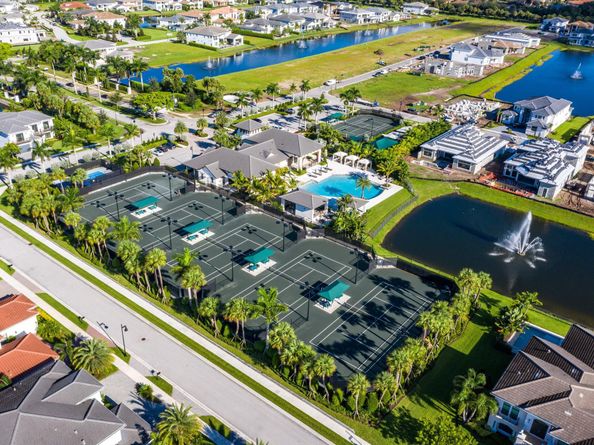 6901 NW 25th Way, Boca Raton FL 33496