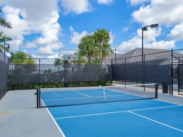 6901 NW 25th Way, Boca Raton FL 33496