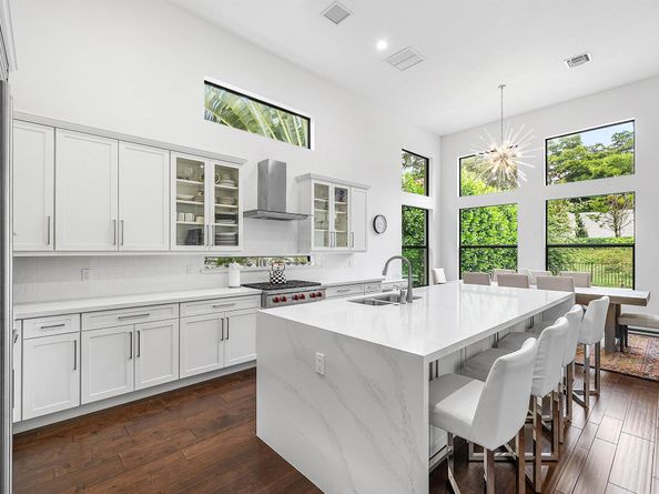 6901 NW 25th Way, Boca Raton FL 33496