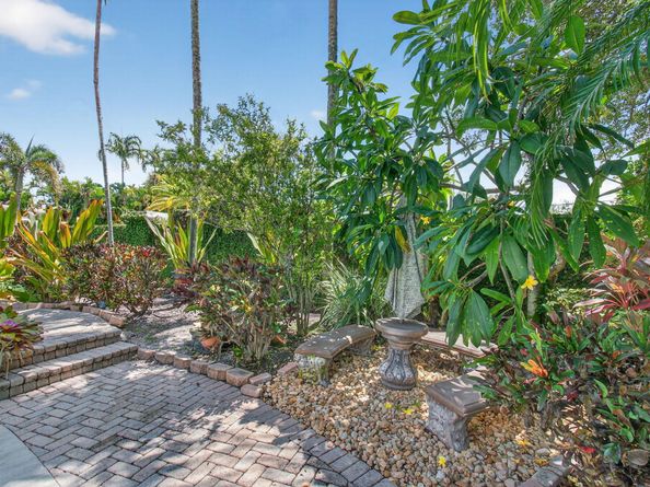 1210 Delray Lakes Drive, Delray Beach FL 33444