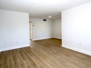 20120 NE 2nd Avenue W20, Miami Gardens FL 33179