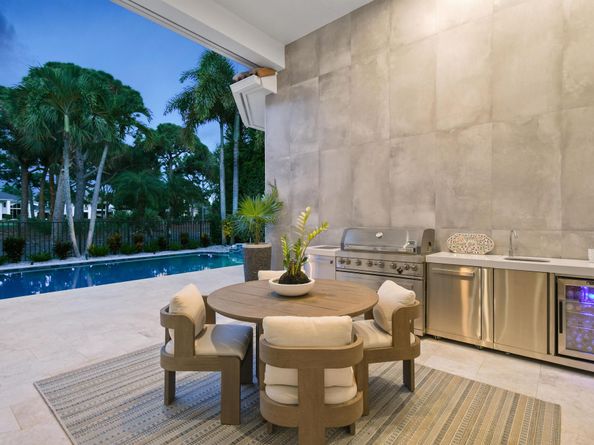 320 Charroux Drive, Palm Beach Gardens FL 33410