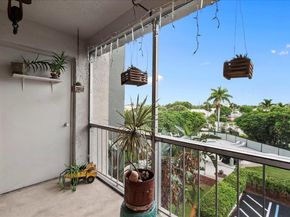 505 Spencer Drive 208, West Palm Beach FL 33409