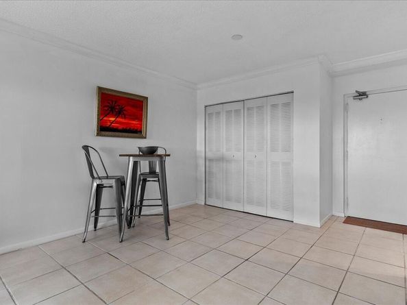 505 Spencer Drive 208, West Palm Beach FL 33409