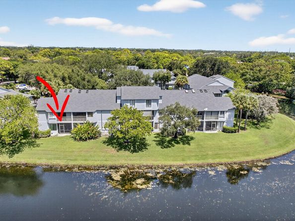 406 Harbour Pointe Way, Greenacres FL 33413