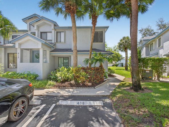 406 Harbour Pointe Way, Greenacres FL 33413