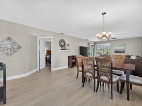 406 Harbour Pointe Way, Greenacres FL 33413