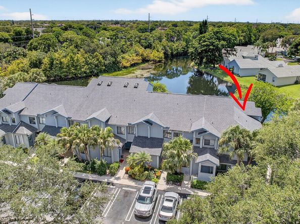 406 Harbour Pointe Way, Greenacres FL 33413