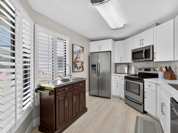 406 Harbour Pointe Way, Greenacres FL 33413