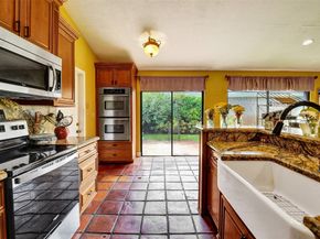 3440 E Point Dr, Cooper City FL 33026