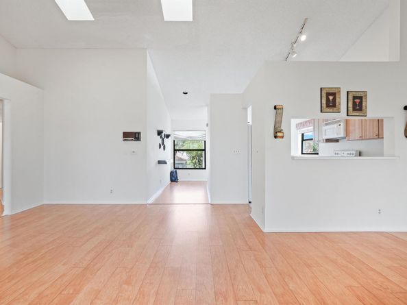 10910 Lakemore Lane 201, Boca Raton FL 33498