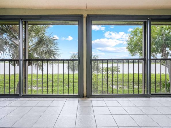 10910 Lakemore Lane 201, Boca Raton FL 33498