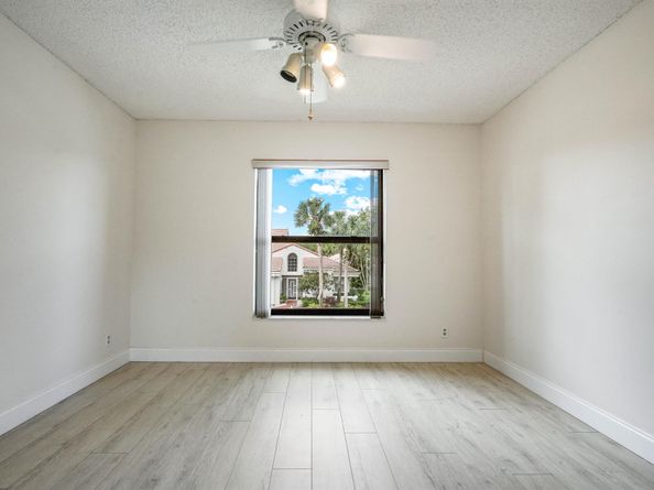 10910 Lakemore Lane 201, Boca Raton FL 33498
