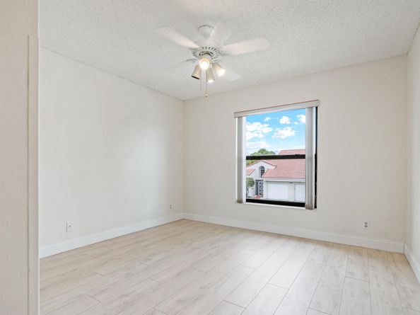 10910 Lakemore Lane 201, Boca Raton FL 33498