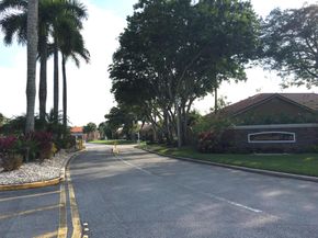 10910 Lakemore Lane 201, Boca Raton FL 33498