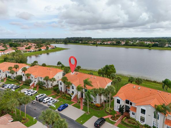 10910 Lakemore Lane 201, Boca Raton FL 33498